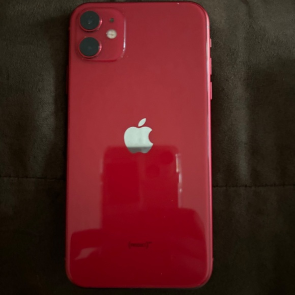 Apple iPhone 11 in perfect condition - Picture 2 of 9